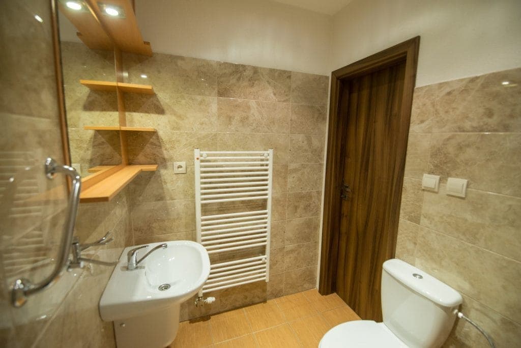 Apartment C 5
