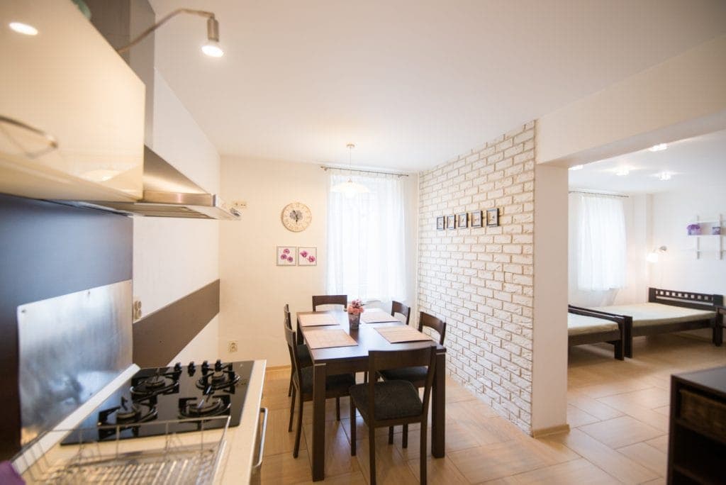 Apartment E 2