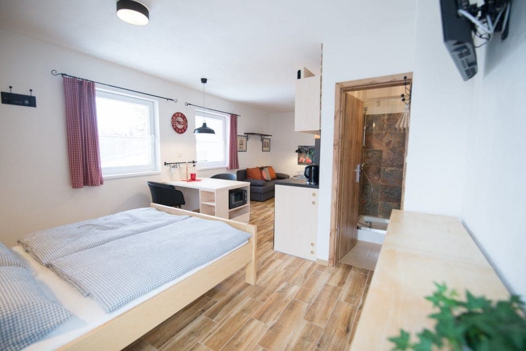 Apartment F 4